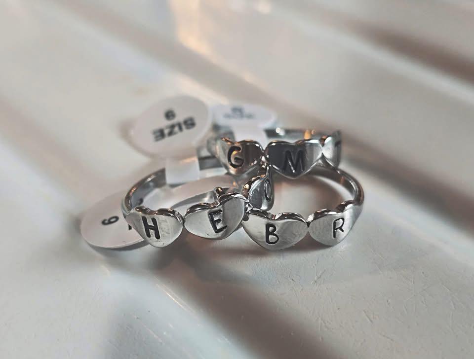 Three hearts ring