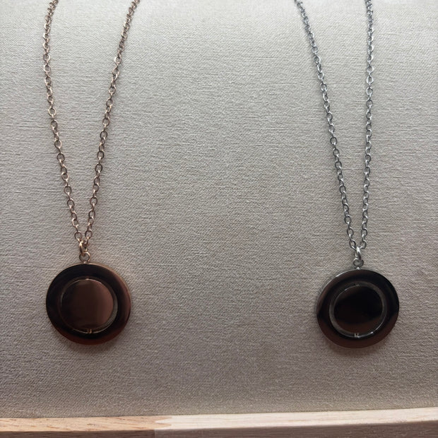 Rotating Circle Necklace