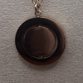 Rotating Circle Necklace